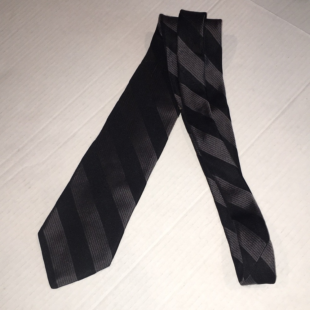 Hart Schaffner Marx Tie